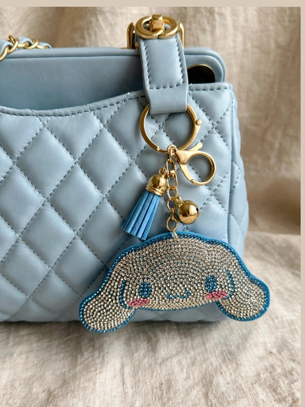 Cinnamon Roll bag keychain charm